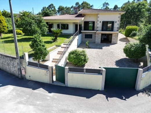 Villa in Lago, Amares