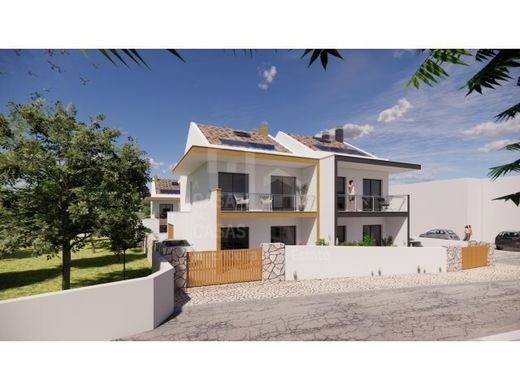 Villa in Santo Isidoro, Mafra