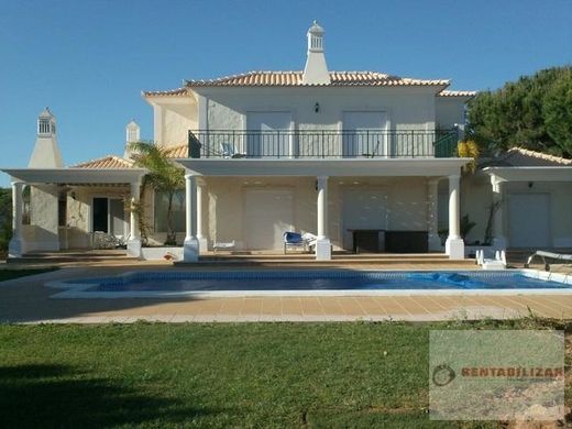 Villa en Quarteira, Algarve