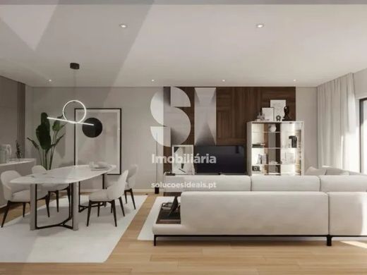 Apartment / Etagenwohnung in Santo António dos Olivais, Coimbra
