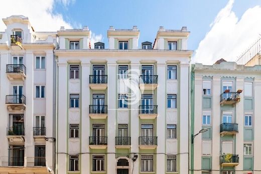 Apartment / Etagenwohnung in Arroios, Lisbon