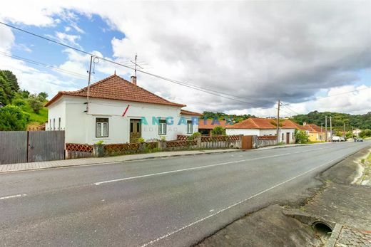 地皮  Batalha, Distrito de Leiria