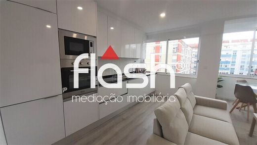 Apartament w São Domingos de Benfica, Lisbon