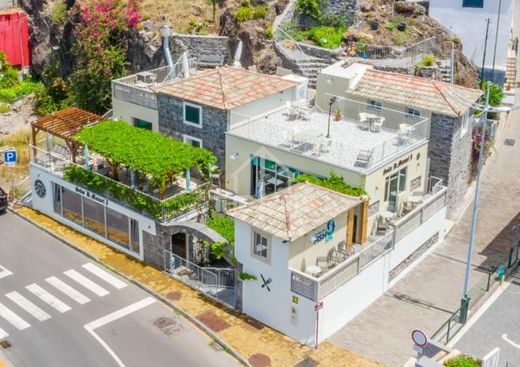 Residential complexes in Calheta, Madeira