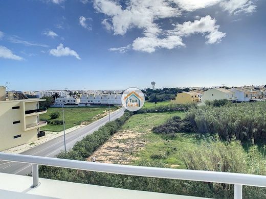 Apartment in Quelfes, Olhão