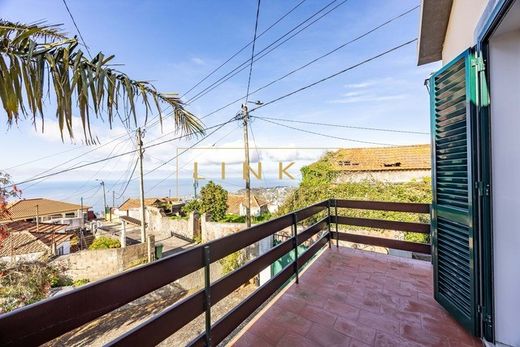 Villa a Nossa Senhora do Monte, Funchal