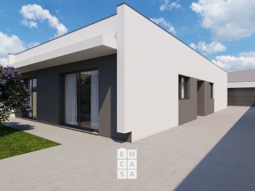 Villa - Santa Maria da Feira, Aveiro