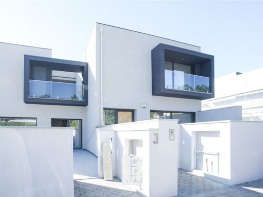 Villa en Lobão, Santa Maria da Feira