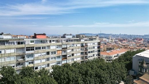 Apartment / Etagenwohnung in Porto, Distrito do Porto