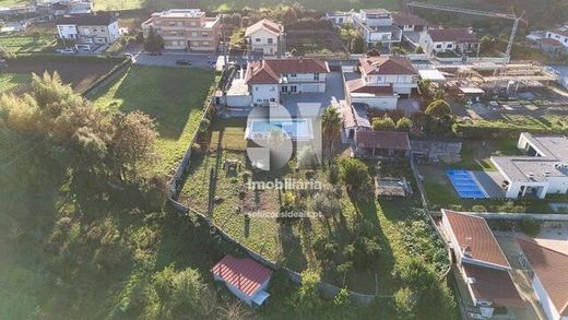 Villa in Fonte Arcada, Penafiel
