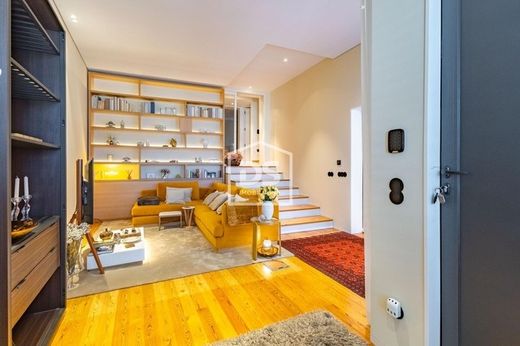 Villa Baltar, Paredes