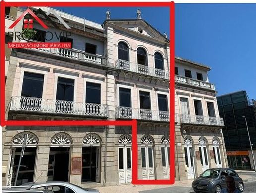 Santo Tirso, Distrito do Portoのアパートメント・コンプレックス