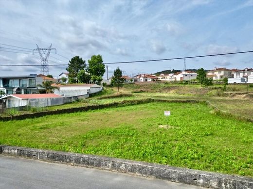 Land in Gandra de Moreira, Paredes