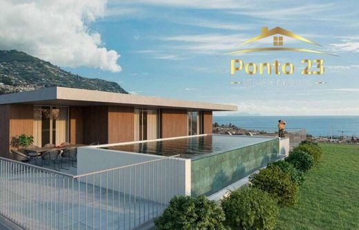 Apartment / Etagenwohnung in Funchal, Madeira