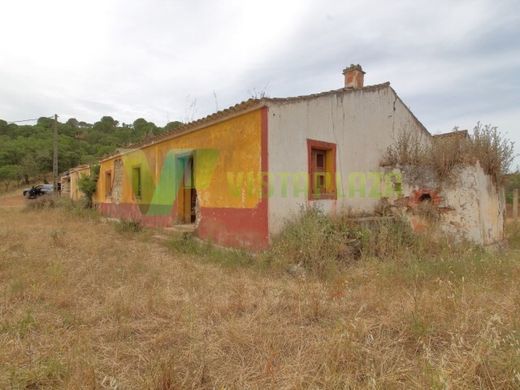 地皮  São Bartolomeu de Messines, Silves