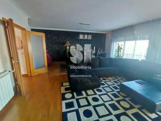 Villa - Castelo do Maia, Maia