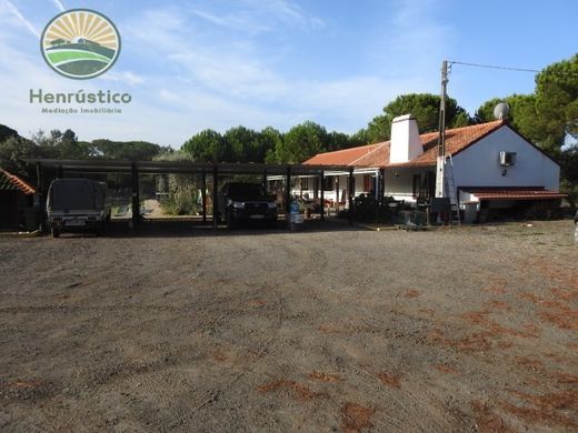 Ferme à Santa Margarida da Serra, Grândola