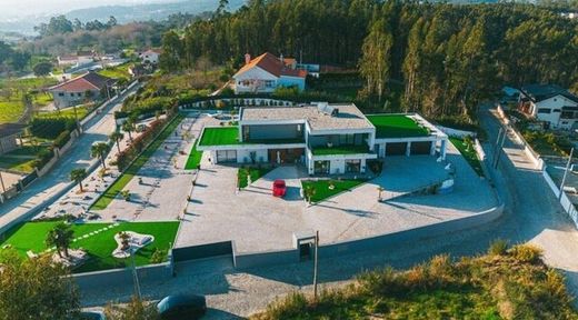 Villa in Fonte Arcada, Penafiel