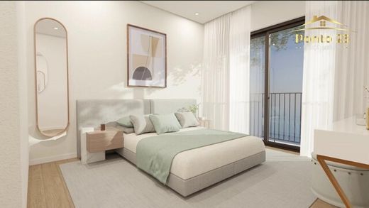 Apartment / Etagenwohnung in São Martinho, Funchal