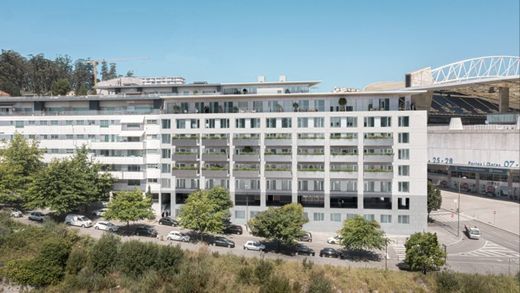 Apartment / Etagenwohnung in Campanhã, Porto