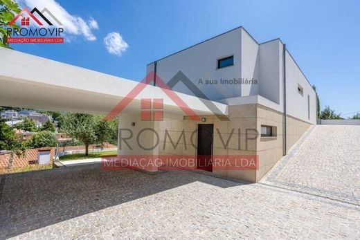 Villa in Santo Tirso, Distrito do Porto