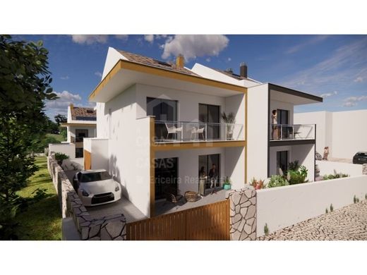 Villa in Santo Isidoro, Mafra