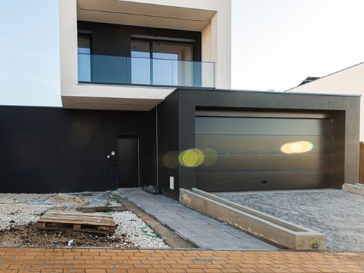 Villa in Eiras, Coimbra