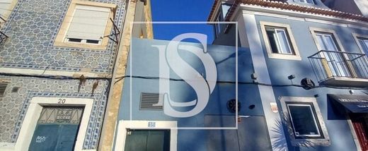 公寓楼  Alcântara, Almada