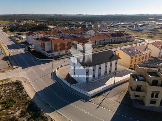 Villa in Vieira de Leiria, Marinha Grande