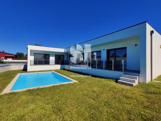 빌라 / Merelim, Braga