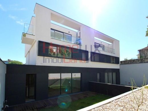 Villa - Lordelo do Ouro, Porto
