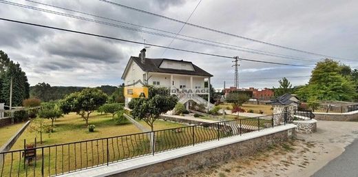 ﻓﻴﻼ ﻓﻲ Fragoso, Barcelos