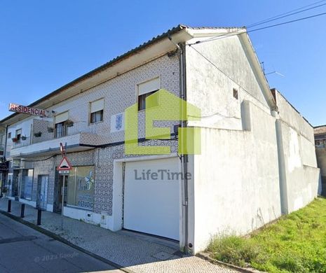 Edificio en Condeixa-a-Velha, Condeixa-A-Nova