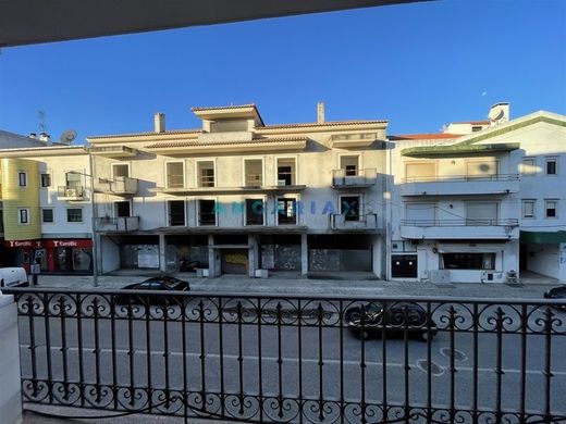 Complexos residenciais - Porto de Mós, Leiria