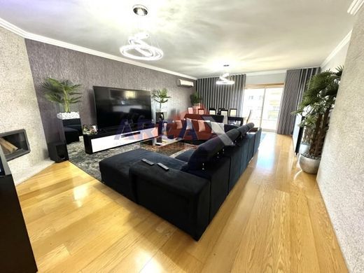 Appartement in Oliveira de Azeméis, Distrito de Aveiro