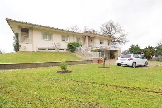 Villa en Arcos de Valdevez, Viana do Castelo