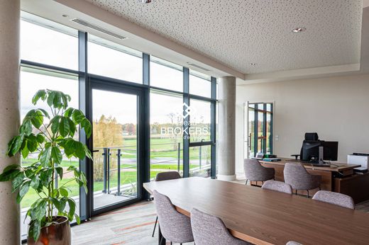 مكتب ﻓﻲ Bourg-en-Bresse, Ain