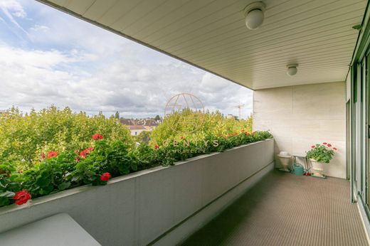 Piso / Apartamento en Saint-Maur-des-Fossés, Valle de Marne