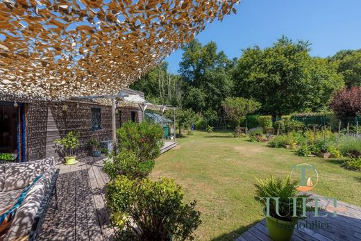Luxury home in Étaules, Charente-Maritime