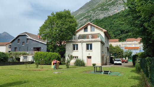 Maison de luxe à Saint-Martin-le-Vinoux, Isère