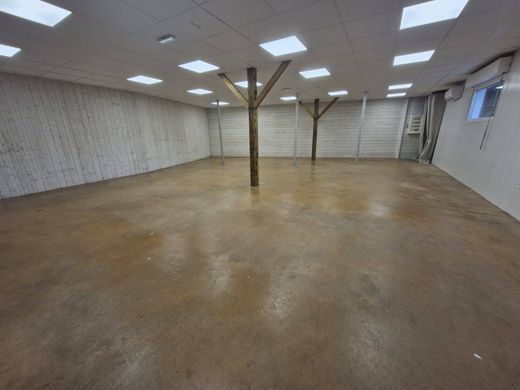 مكتب ﻓﻲ Theix, Morbihan