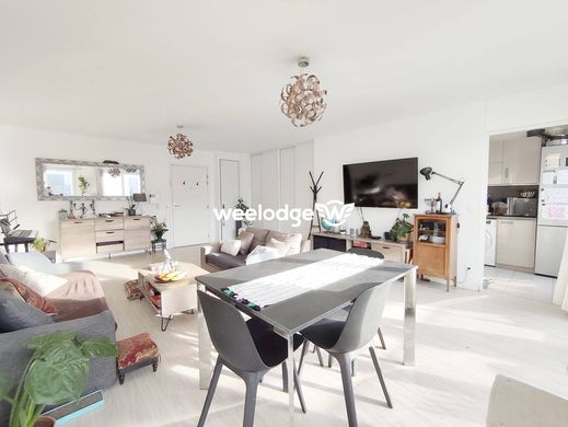 Apartment in Bagnolet, Seine-Saint-Denis