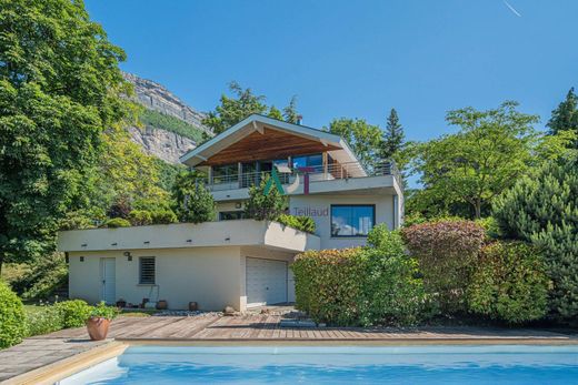 Luxury home in Corenc, Isère