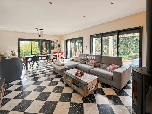 Casa de lujo en Blagnac, Alto Garona