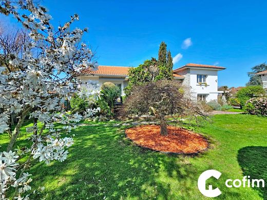 Luxury home in Gelos, Pyrénées-Atlantiques