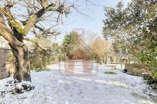 Luxus-Haus in Le Kremlin-Bicêtre, Val-de-Marne