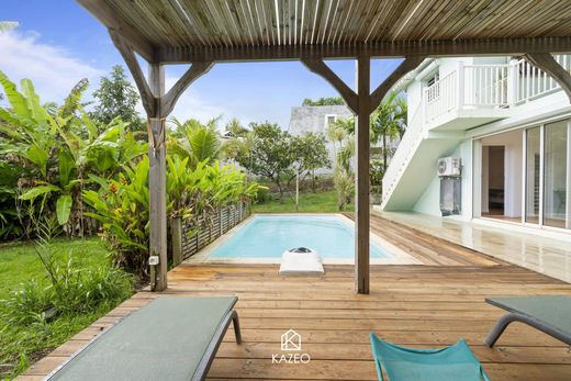 Luxe woning in Le Lamentin, Martinique