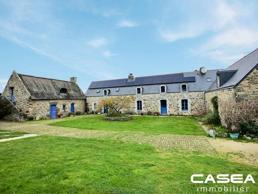 Luxury home in Tréogat, Finistère