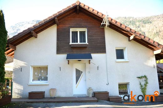 Luxus-Haus in Thônes, Haute-Savoie