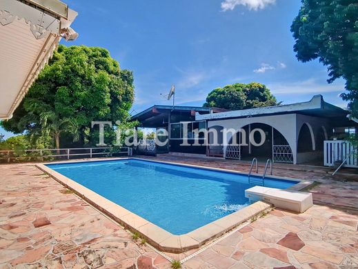 Luxury home in Faa'a, Îles du Vent